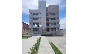 Flats No Makambira Residence